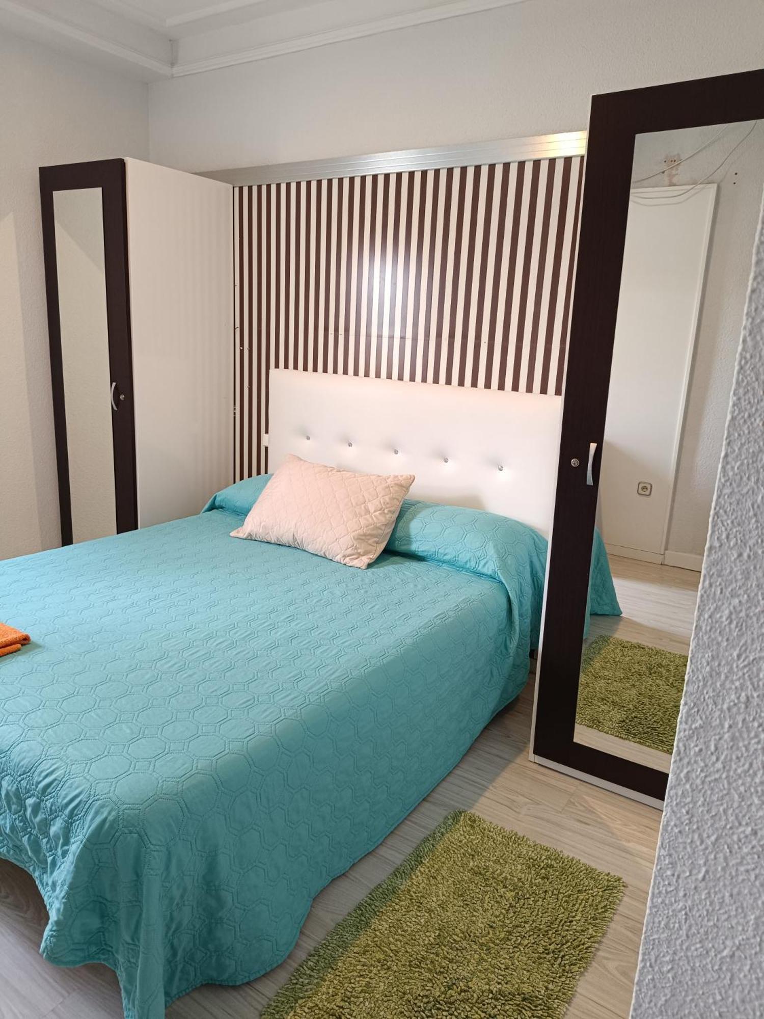 Hostal Fuente Del Pino フミーリャ エクステリア 写真